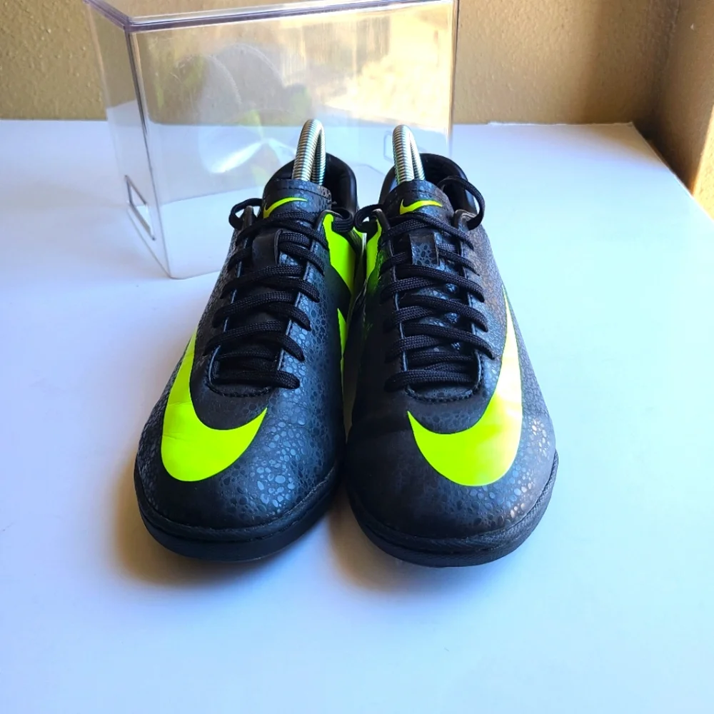 NIKE CR7 MERCURIAL VAPOR SUPERFLY III FG SOCCER BOOTS US 7 / UK 6